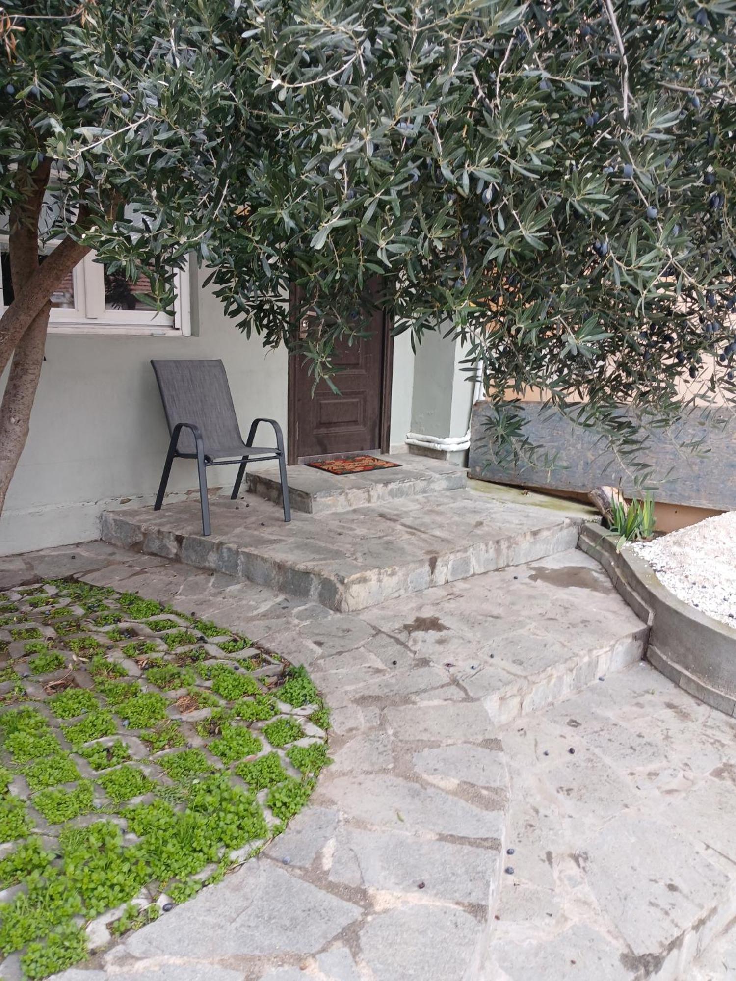 Petra Apartamento Tessalónica Exterior foto